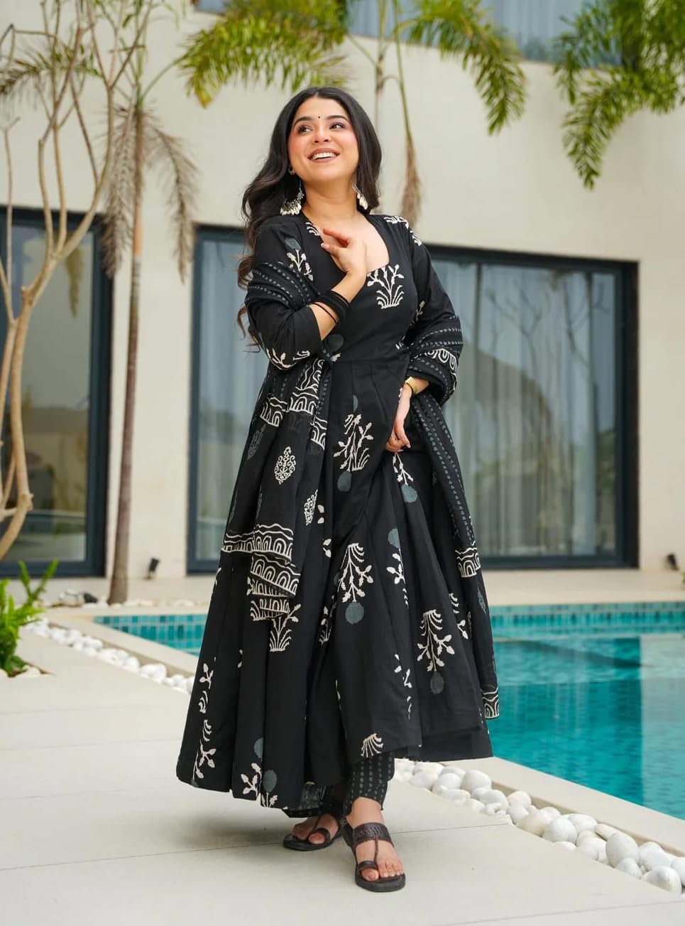 KLOSIA Women Printed Anarkali Kurta and Pant with Dupatta Set (in, Alpha, XL, Black)